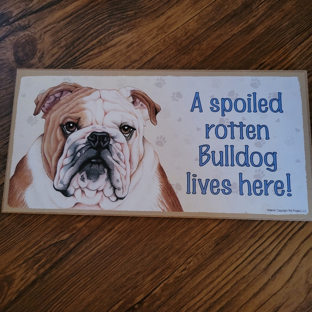BULLDOG sign  NWT